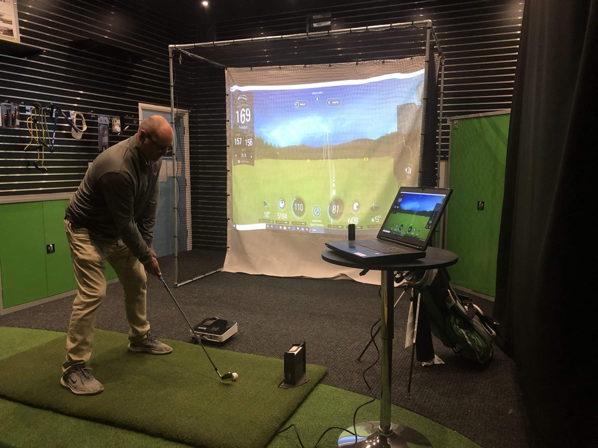 SkyTrak Full Simulator Bundle | Golf Swing Systems